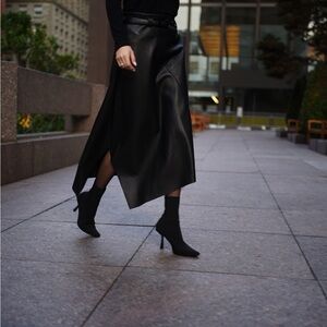 Elegant Black Leather Skirt